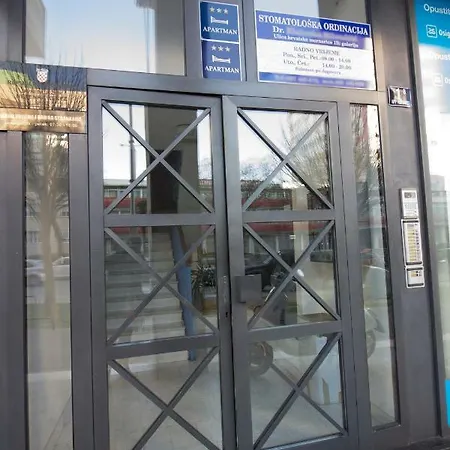 아파트 Ivantea With Garage In 스플리트